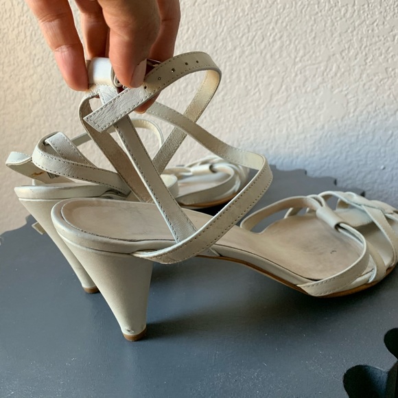 $50🔥Diesel light grey sandals size 8.5US or 39 - Picture 2 of 5